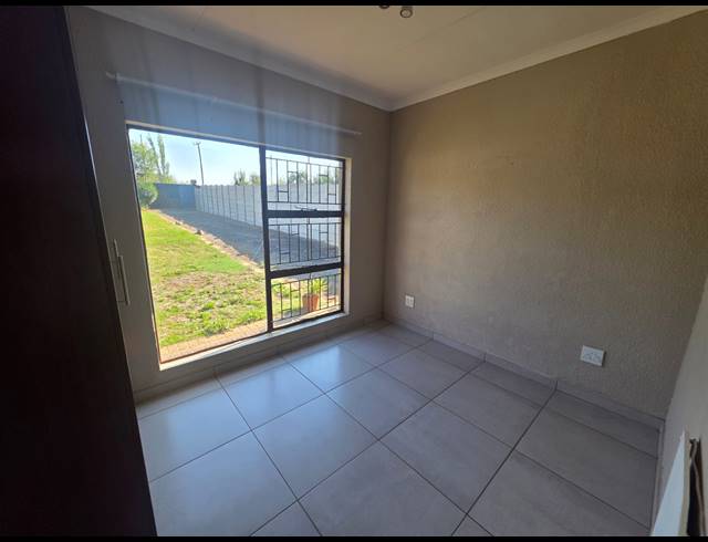 3 BEDROOM TOWNHOUSE TO LET IN KAALPLAATS